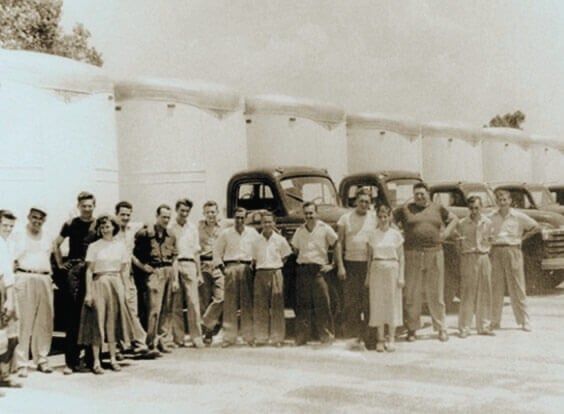 STL Sodrel family team members line-up, circa 1953
